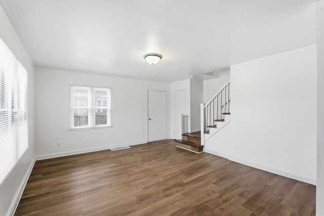 703 S Hydraulic, Wichita, KS 67211