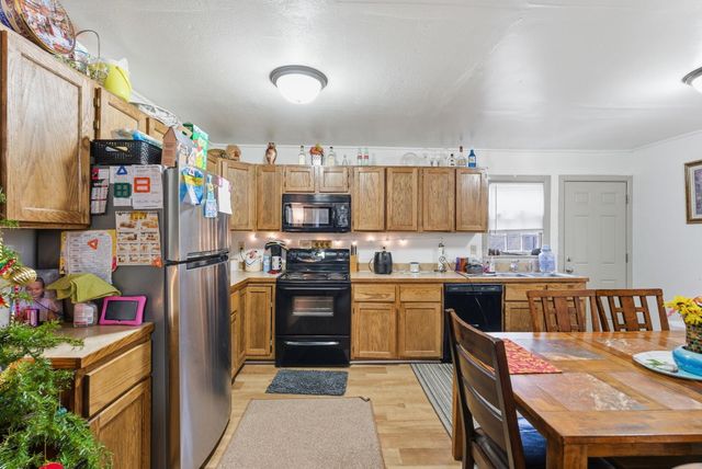 703 S Hydraulic, Wichita, KS 67211