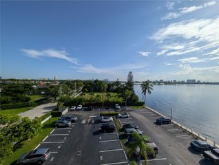 11930 N Bayshore Drive 502, North Miami, FL 33181