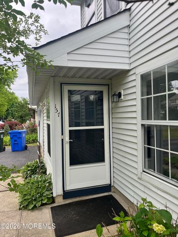 157 Malibu Drive, Eatontown, NJ 07724