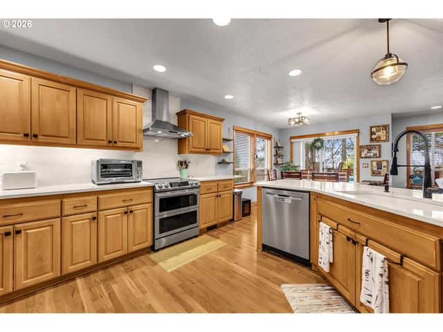 1261 Sw BINFORD LAKE Pkwy, Gresham, OR 97080