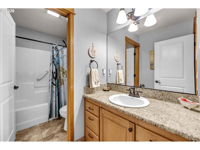 1261 Sw BINFORD LAKE Pkwy, Gresham, OR 97080