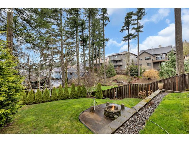 1261 Sw BINFORD LAKE Pkwy, Gresham, OR 97080