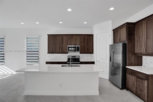 8450 NW 39th Ct 8450, Coral Springs, FL 33065