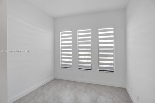 8450 NW 39th Ct 8450, Coral Springs, FL 33065