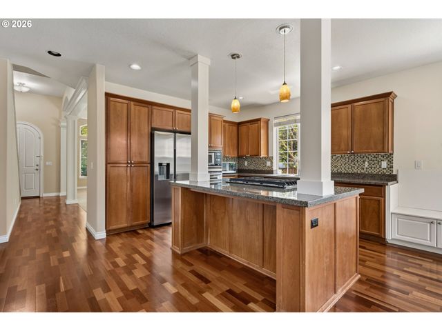 4049 Nw 134TH Ter, Portland, OR 97229