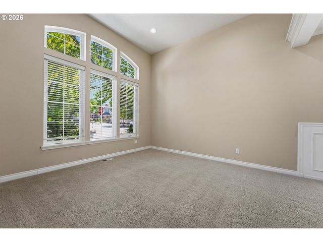 4049 Nw 134TH Ter, Portland, OR 97229