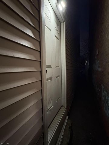 112 4 Th Ave, Paterson City, NJ 07524