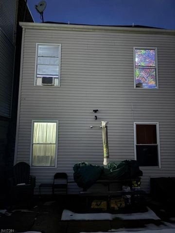 112 4 Th Ave, Paterson City, NJ 07524