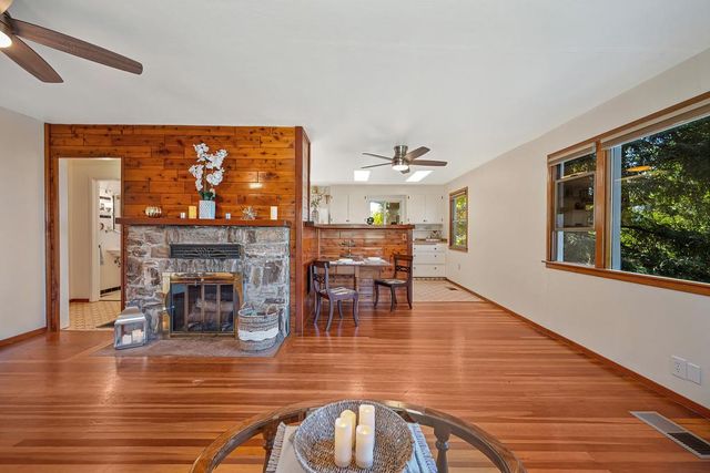 12190 Holly Vista Way, Auburn, CA 95603