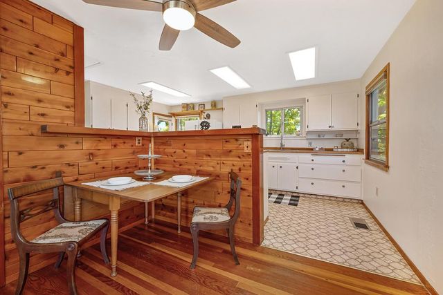 12190 Holly Vista Way, Auburn, CA 95603