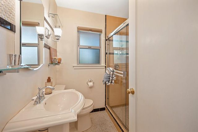 12190 Holly Vista Way, Auburn, CA 95603