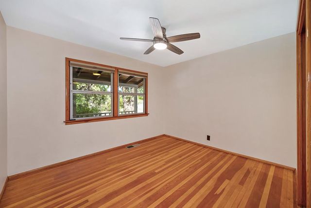 12190 Holly Vista Way, Auburn, CA 95603