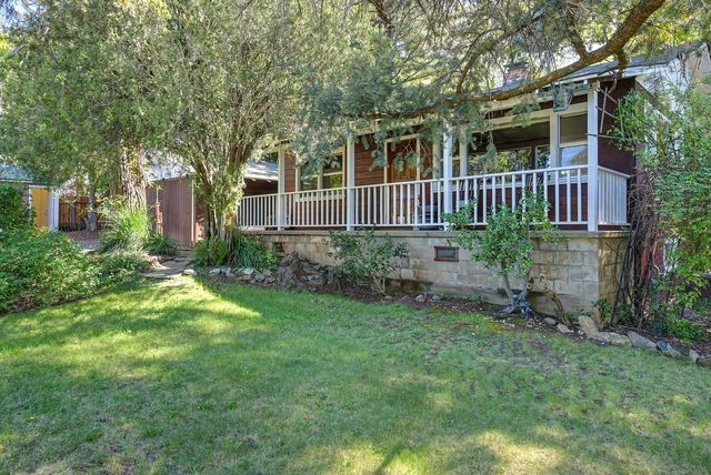 12190 Holly Vista Way, Auburn, CA 95603