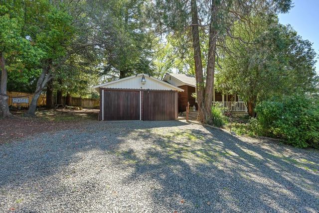 12190 Holly Vista Way, Auburn, CA 95603