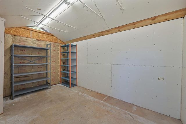 12190 Holly Vista Way, Auburn, CA 95603