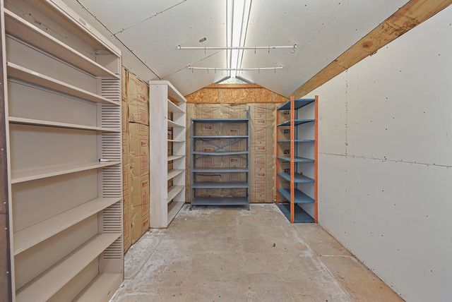 12190 Holly Vista Way, Auburn, CA 95603