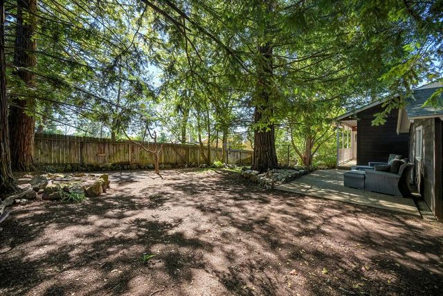 12190 Holly Vista Way, Auburn, CA 95603