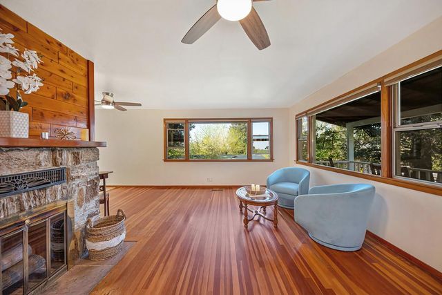 12190 Holly Vista Way, Auburn, CA 95603