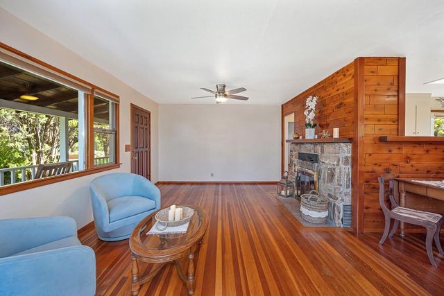 12190 Holly Vista Way, Auburn, CA 95603