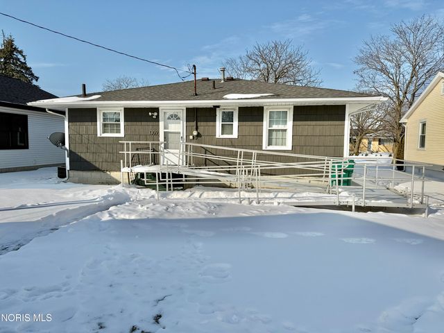 1309 Superior Street, Genoa, OH 43430