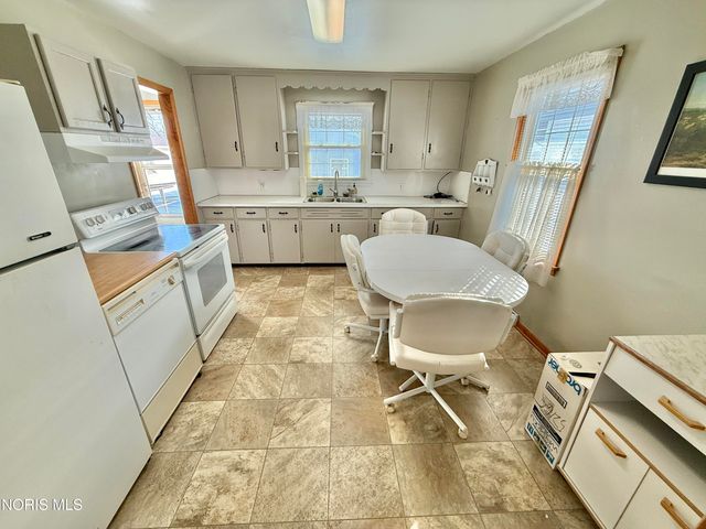 1309 Superior Street, Genoa, OH 43430