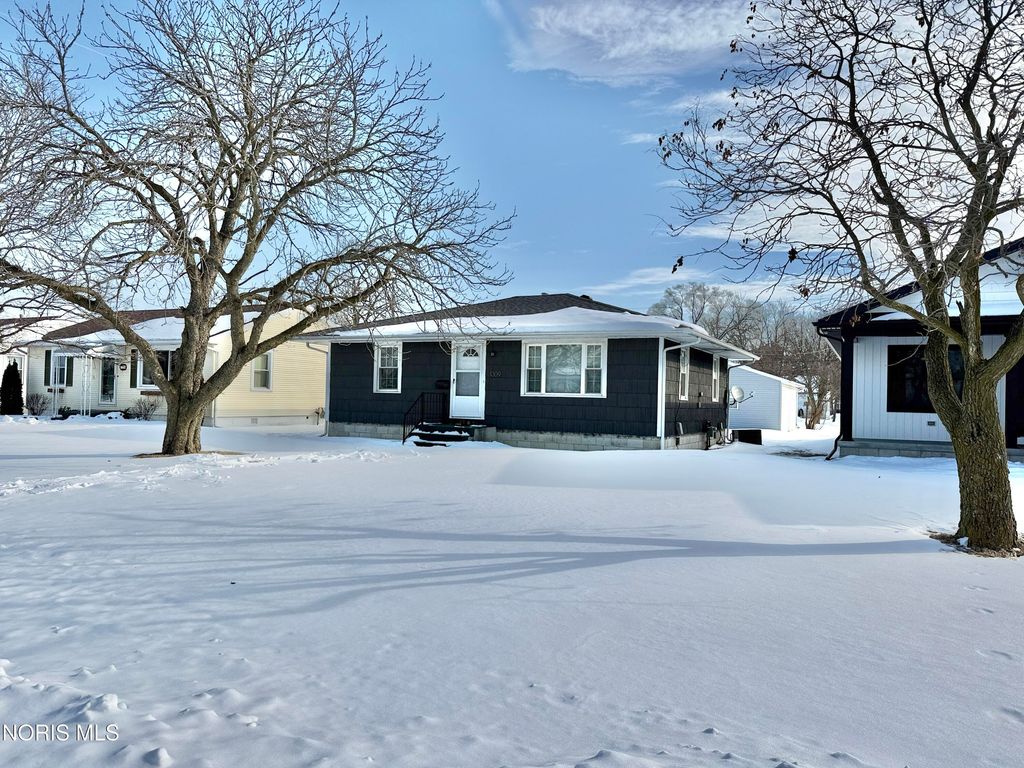 1309 Superior Street, Genoa, OH 43430