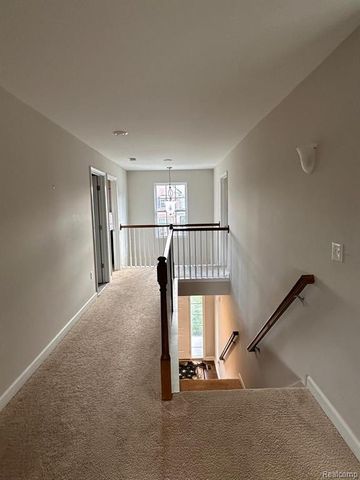 4769 N Stonegate Circle, Lake Orion, MI 48359