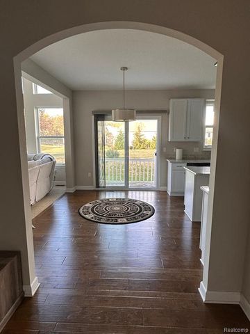 4769 N Stonegate Circle, Lake Orion, MI 48359
