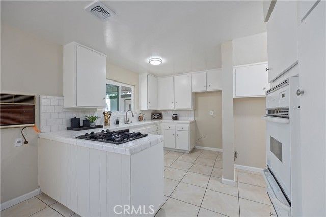 8244 Henderson Green, Buena Park, CA 90621