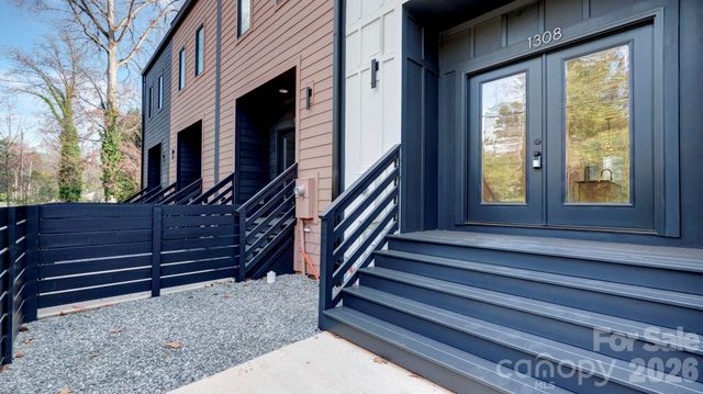 1308 Carolyn Drive, Charlotte, NC 28205