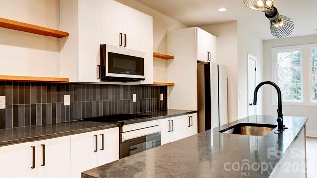 1308 Carolyn Drive, Charlotte, NC 28205