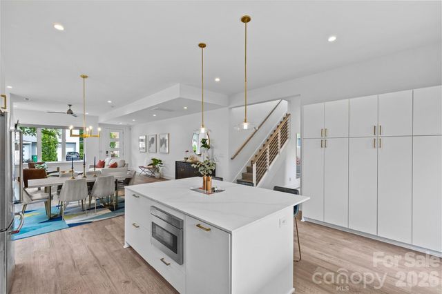 1237 Realta Drive, Charlotte, NC 28211