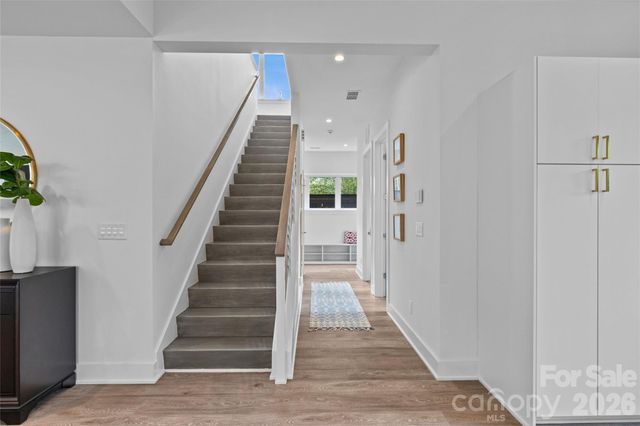 1237 Realta Drive, Charlotte, NC 28211
