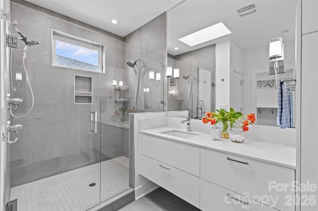 1237 Realta Drive, Charlotte, NC 28211