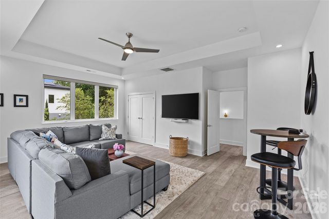 1237 Realta Drive, Charlotte, NC 28211