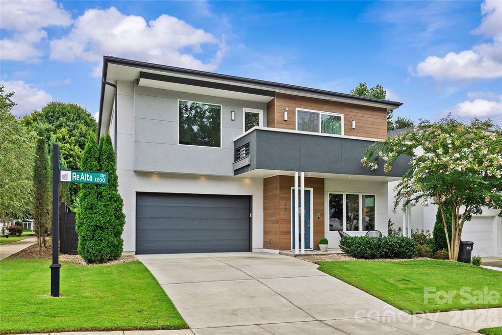 1237 Realta Drive, Charlotte, NC 28211