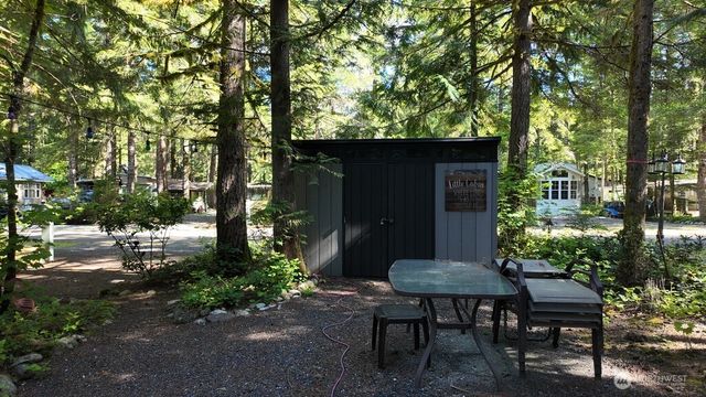 131 Drial Loop, Deming, WA 98244
