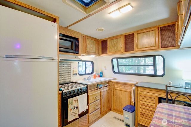 131 Drial Loop, Deming, WA 98244