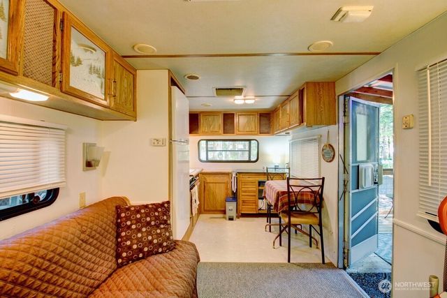 131 Drial Loop, Deming, WA 98244