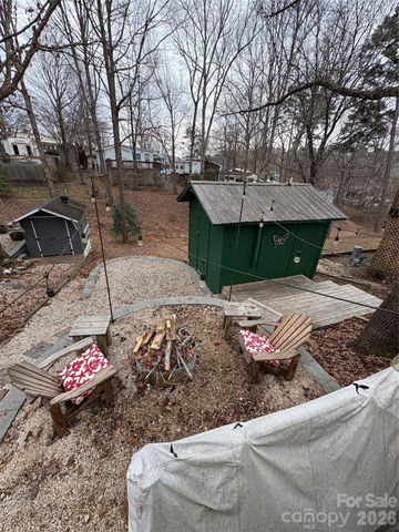 117 Pier Avenue, New London, NC 28127