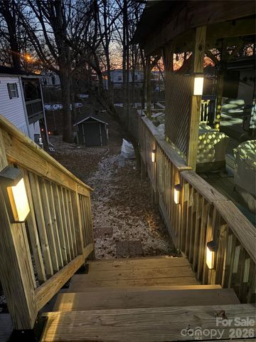 117 Pier Avenue, New London, NC 28127