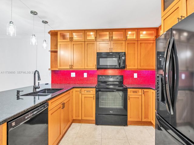 10900 SW 104th Street 114, Miami, FL 33176