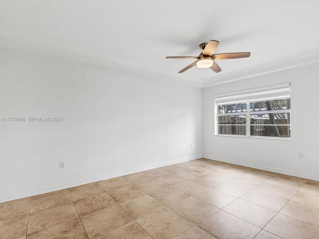 10900 SW 104th Street 114, Miami, FL 33176