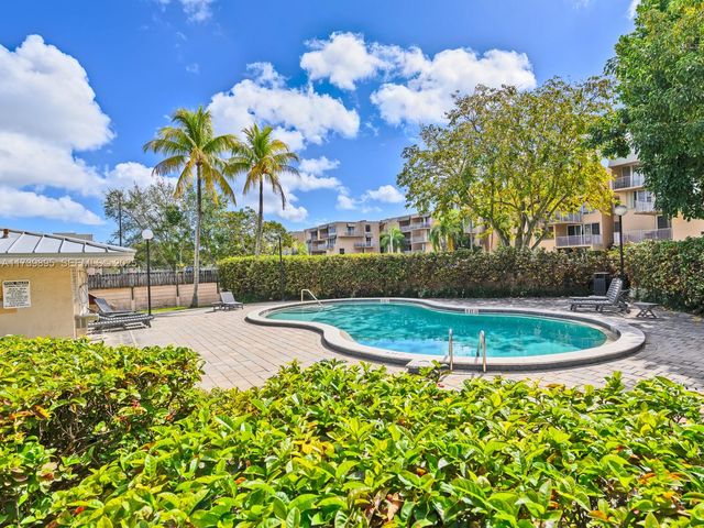 10900 SW 104th Street 114, Miami, FL 33176