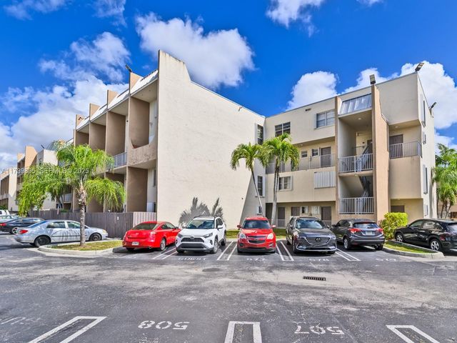 10900 SW 104th Street 114, Miami, FL 33176