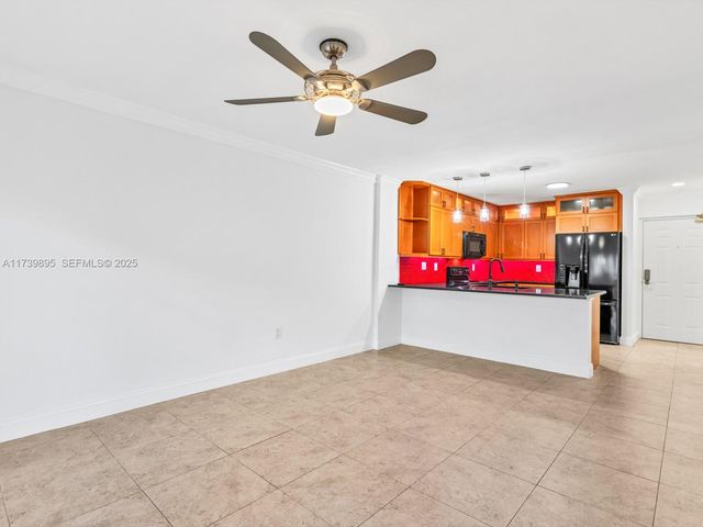 10900 SW 104th Street 114, Miami, FL 33176