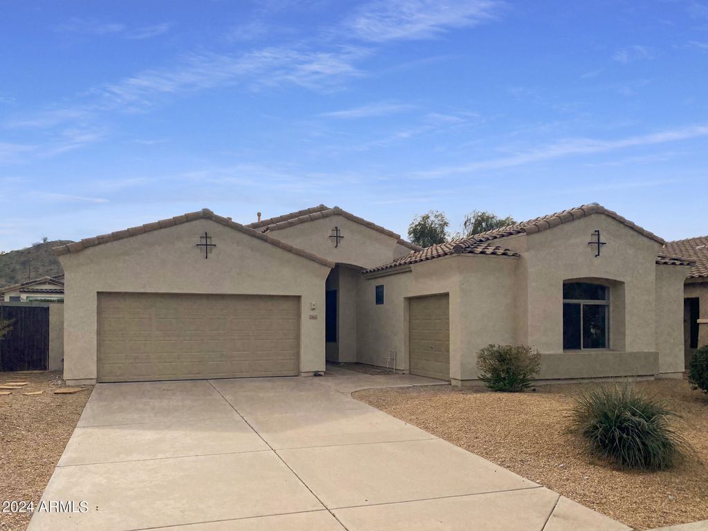 18651 W SUNRISE Drive, Goodyear, AZ 85338
