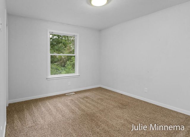 13445 Hidden Creek Court, Grand Haven, MI 49417
