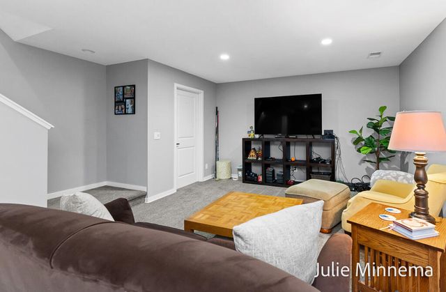 13445 Hidden Creek Court, Grand Haven, MI 49417